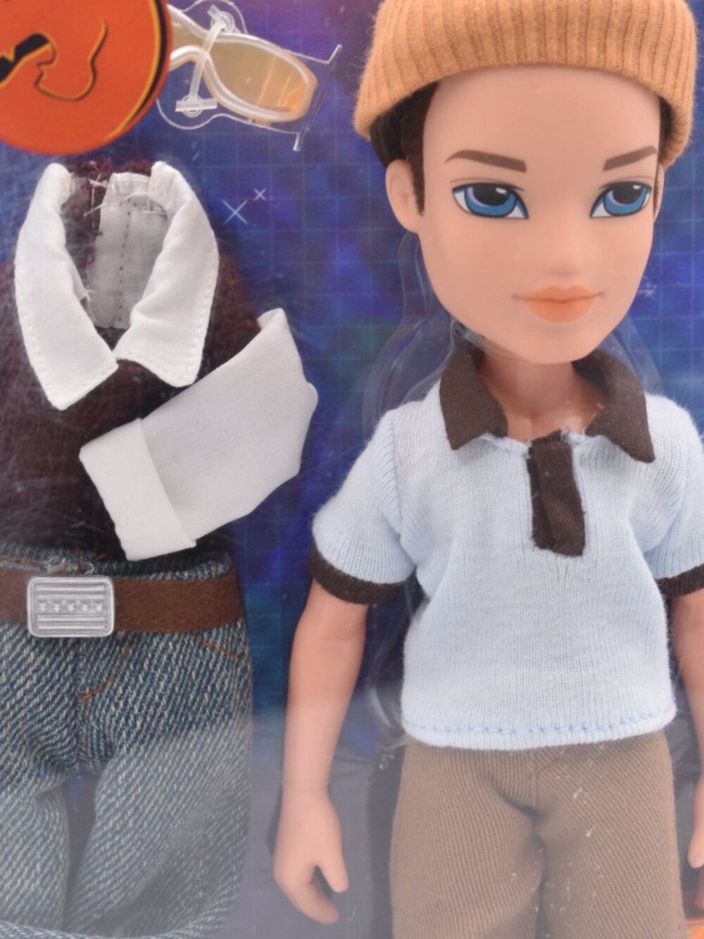 2023 Bratz Boys KOBY Doll W/2 Complete Outfits and Poster NRFB - Picture 4 of 11